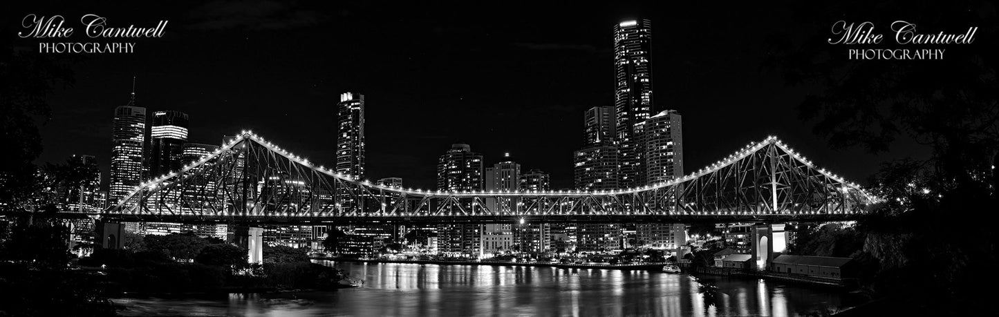 Story Bridge | Winter Gold Monochrome | Ice Mount